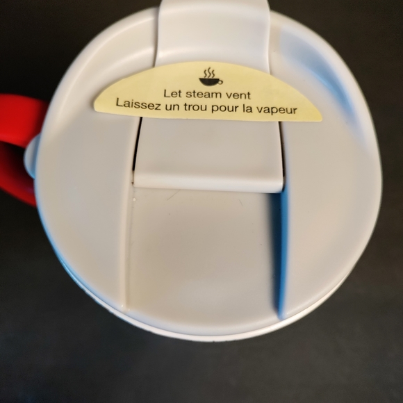 🎄A CHRISTMAS TRAVEL MUG⭐ - Picture 4 of 5